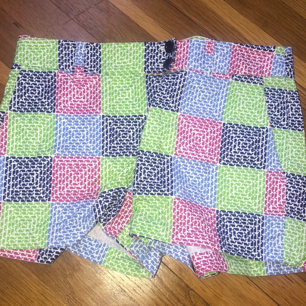 Like new vineyard vines shorts!